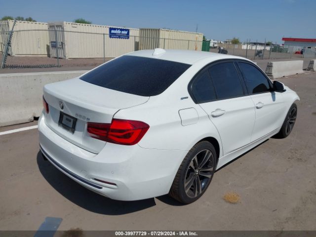 Photo 3 VIN: WBA8E1C58JA165692 - BMW 330E 