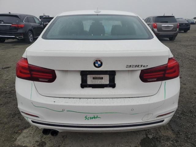 Photo 5 VIN: WBA8E1C58JA758971 - BMW 330E 