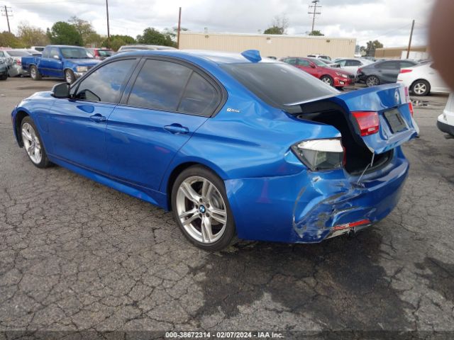 Photo 2 VIN: WBA8E1C58JA762776 - BMW 330E 