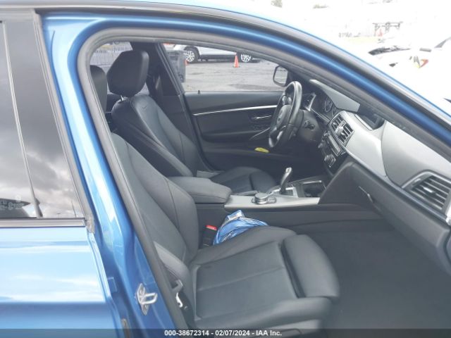 Photo 4 VIN: WBA8E1C58JA762776 - BMW 330E 