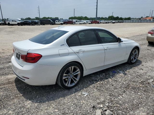 Photo 2 VIN: WBA8E1C58JA762888 - BMW 3 SERIES 