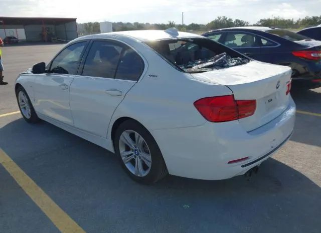 Photo 2 VIN: WBA8E1C59JA178662 - BMW 330E 