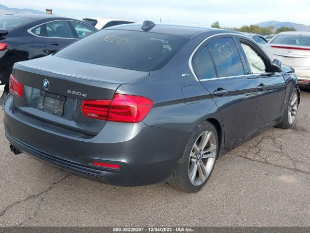 Photo 3 VIN: WBA8E1C59JA756890 - BMW 330E 