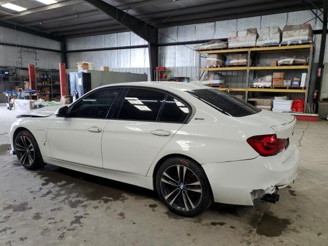 Photo 1 VIN: WBA8E1C5XJA180260 - BMW 330E 