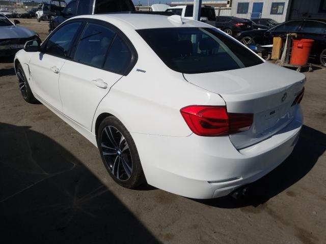 Photo 2 VIN: WBA8E1C5XJA756655 - BMW 330E 