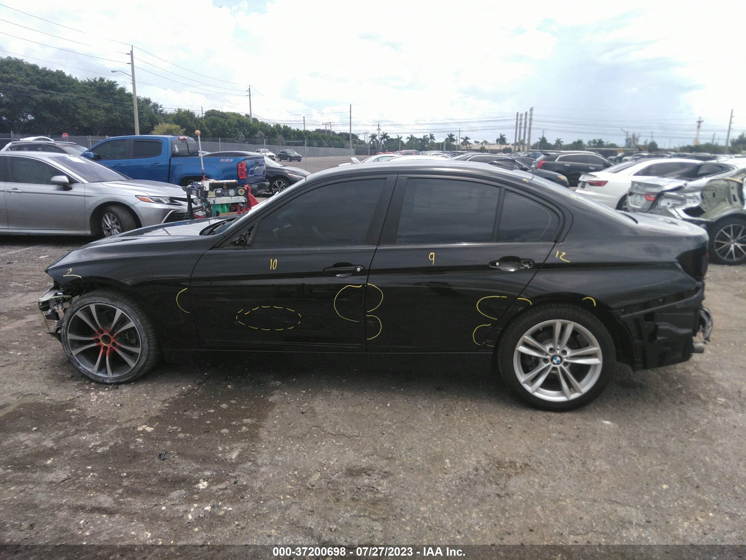 Photo 13 VIN: WBA8E1G32HNU17142 - BMW 3ER 