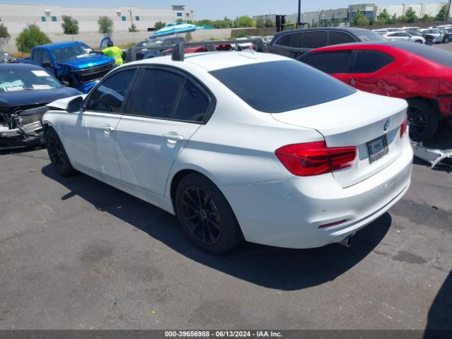 Photo 2 VIN: WBA8E1G38HNU18117 - BMW 320I 