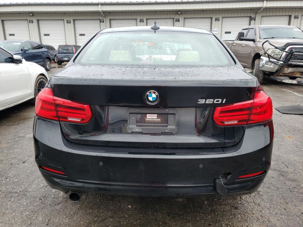 Photo 5 VIN: WBA8E1G39HNU17607 - BMW 3ER 