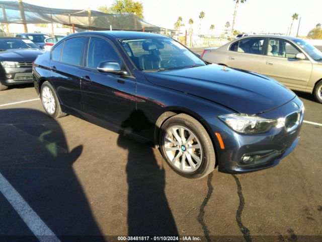 Photo 0 VIN: WBA8E1G3XHNU15753 - BMW 320I 