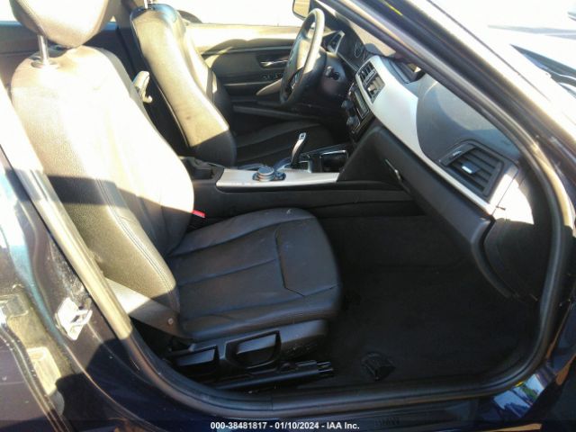 Photo 4 VIN: WBA8E1G3XHNU15753 - BMW 320I 