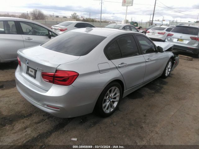 Photo 3 VIN: WBA8E1G3XHNU17437 - BMW 320I 