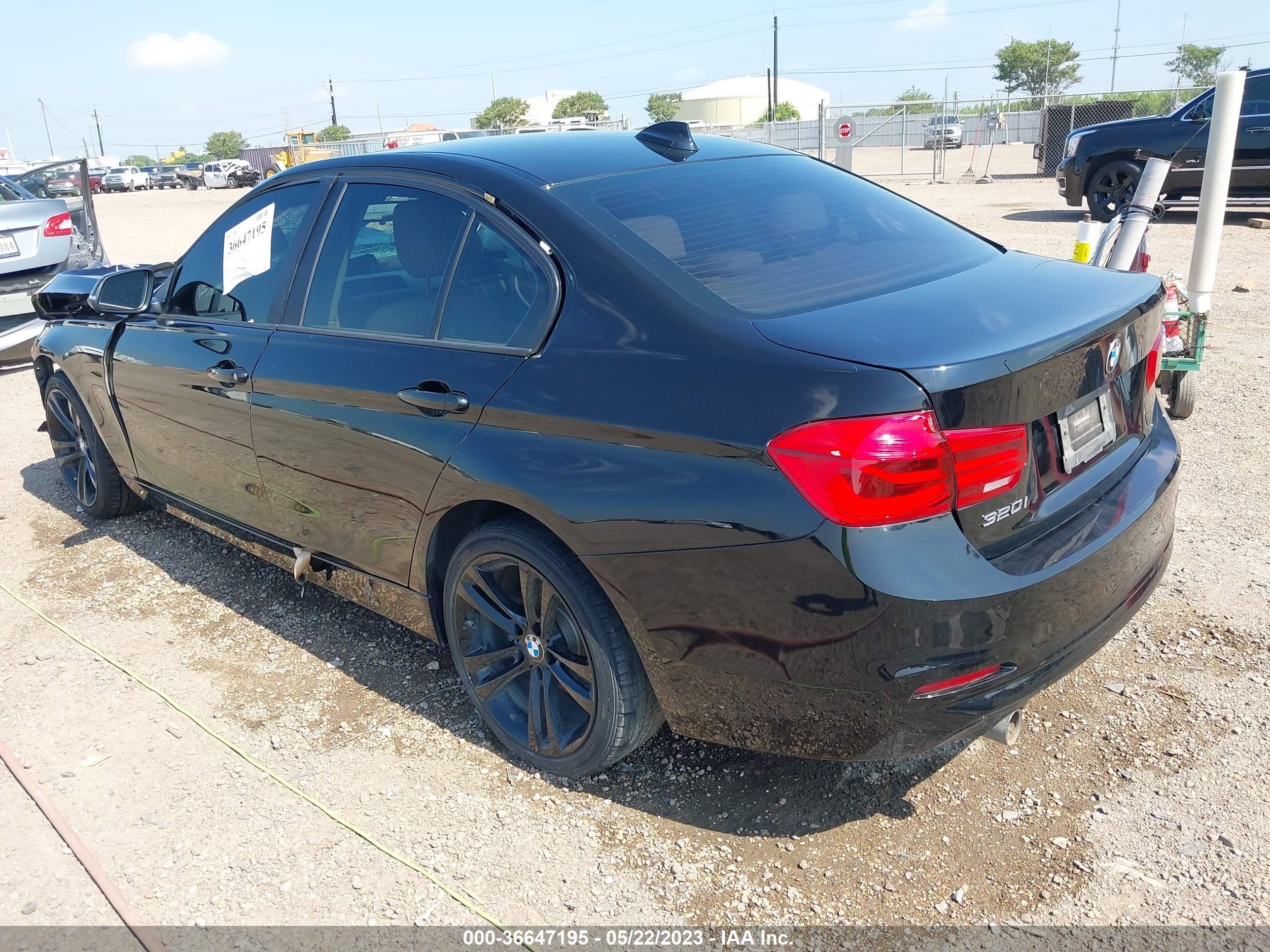 Photo 2 VIN: WBA8E1G50GNT37905 - BMW 3ER 