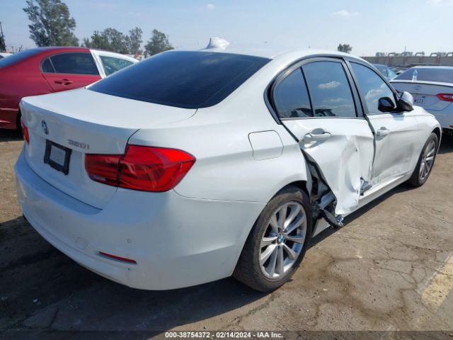 Photo 3 VIN: WBA8E1G50HNU15133 - BMW 320I 