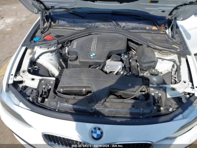 Photo 9 VIN: WBA8E1G50HNU15133 - BMW 320I 