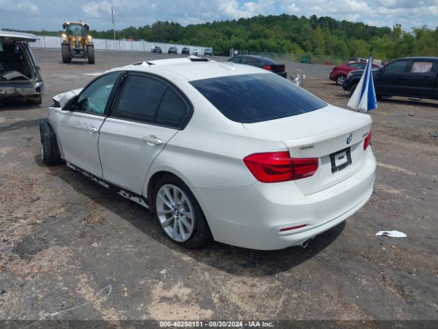 Photo 2 VIN: WBA8E1G51HNU14959 - BMW 320I 