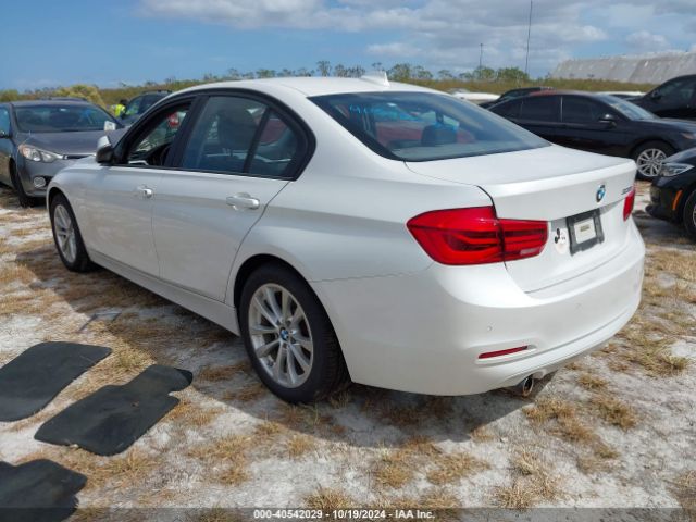 Photo 2 VIN: WBA8E1G53GNU11799 - BMW 320I 