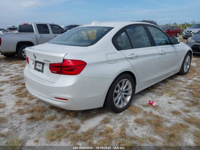 Photo 3 VIN: WBA8E1G53GNU11799 - BMW 320I 