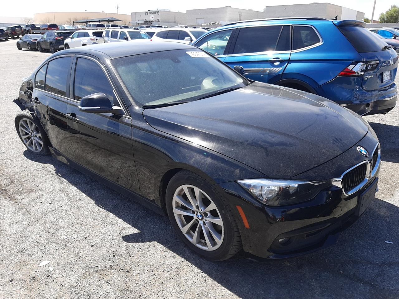 Photo 3 VIN: WBA8E1G54HNU13076 - BMW 3ER 