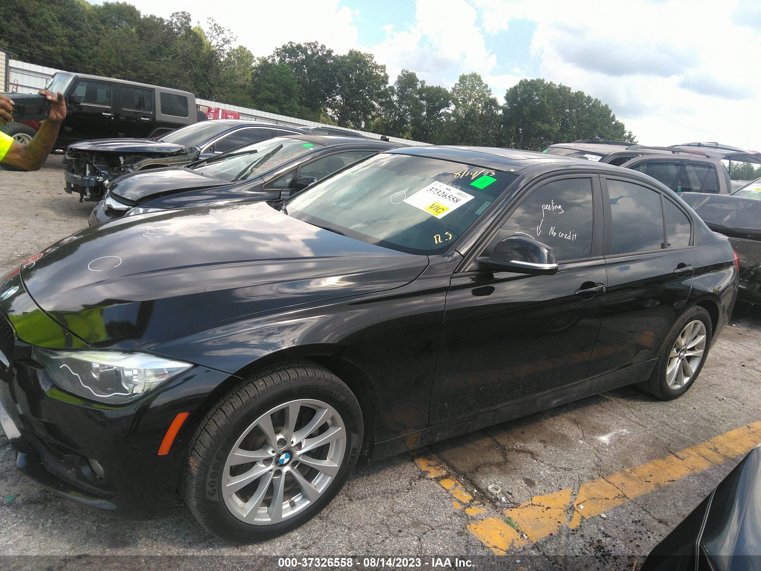 Photo 13 VIN: WBA8E1G54HNU13790 - BMW 3ER 