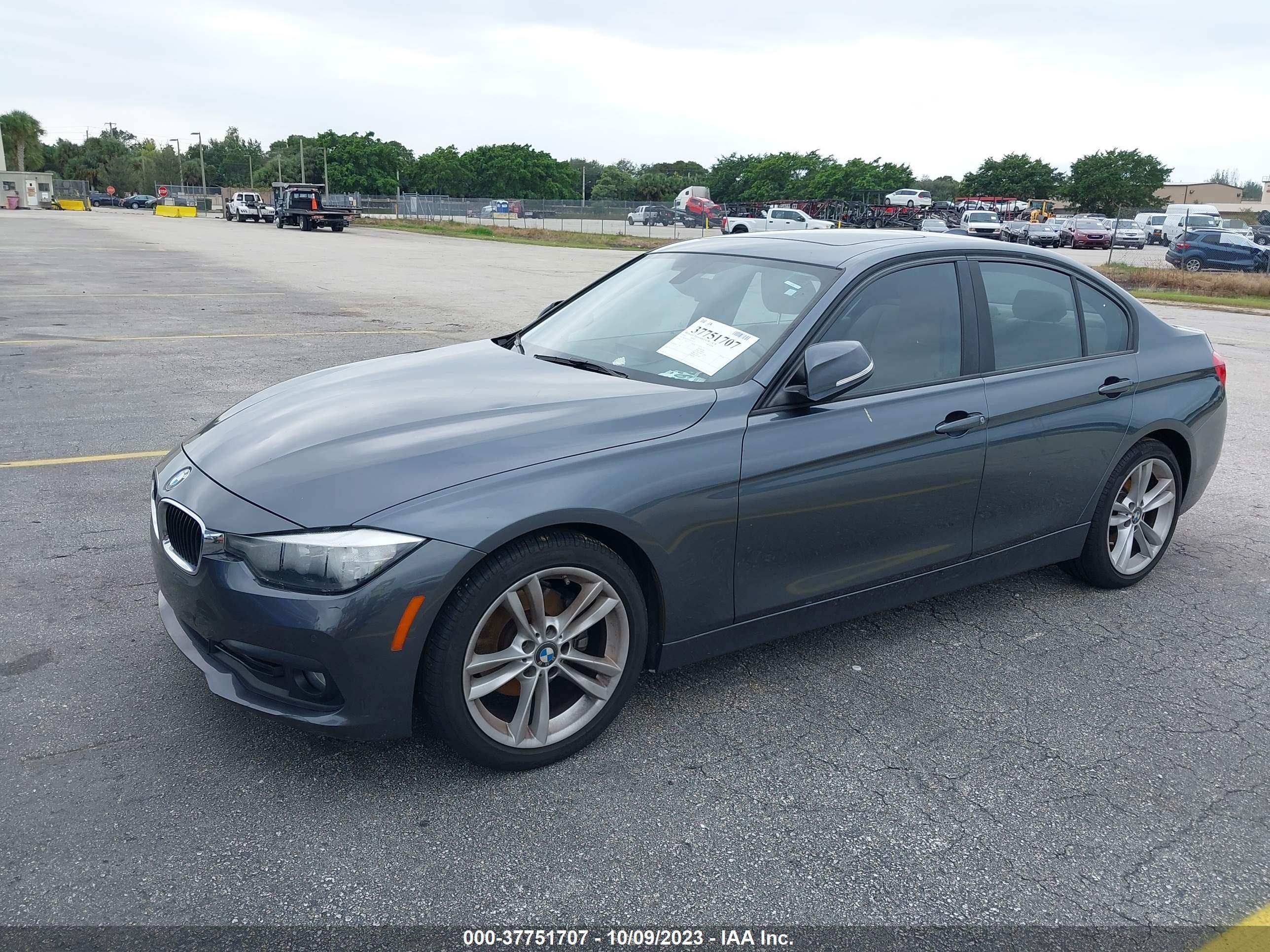 Photo 1 VIN: WBA8E1G55GNT36121 - BMW 3ER 