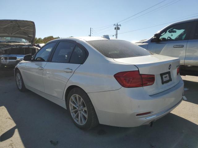 Photo 2 VIN: WBA8E1G55HNU14379 - BMW 320 I 