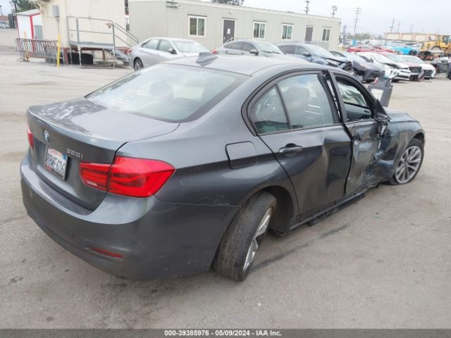 Photo 3 VIN: WBA8E1G56JNU91039 - BMW 320I 