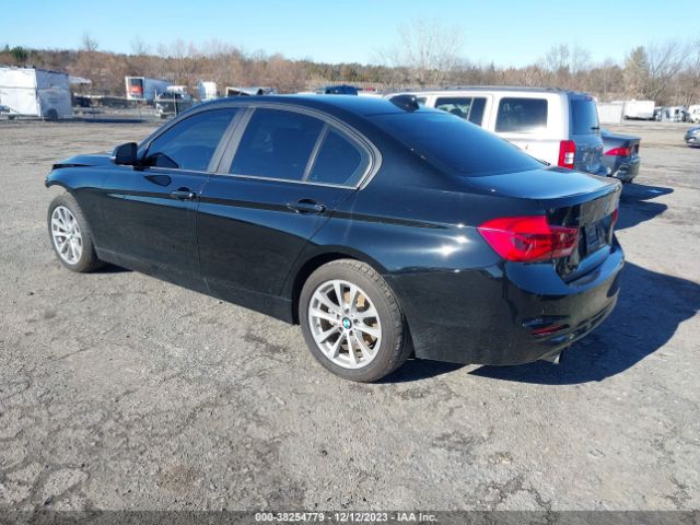 Photo 2 VIN: WBA8E1G57GNT99205 - BMW 320I 