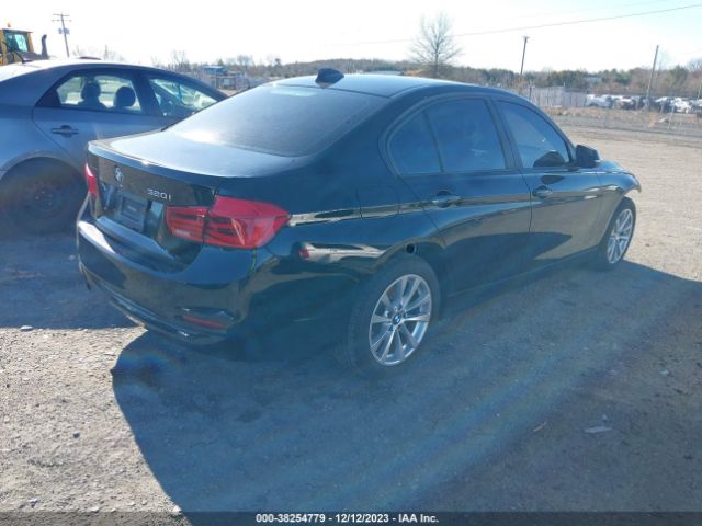 Photo 3 VIN: WBA8E1G57GNT99205 - BMW 320I 