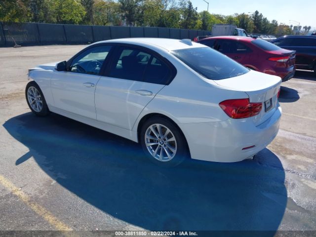 Photo 2 VIN: WBA8E1G57JNU93091 - BMW 320I 