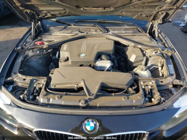 Photo 9 VIN: WBA8E1G5XGNT33599 - BMW 320I 