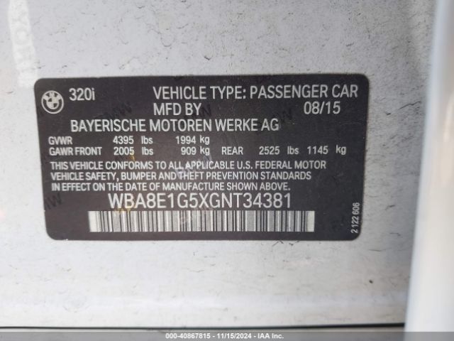 Photo 8 VIN: WBA8E1G5XGNT34381 - BMW 320I 