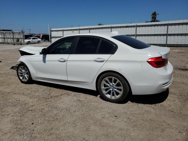 Photo 1 VIN: WBA8E1G5XHNU15110 - BMW 3 SERIES 