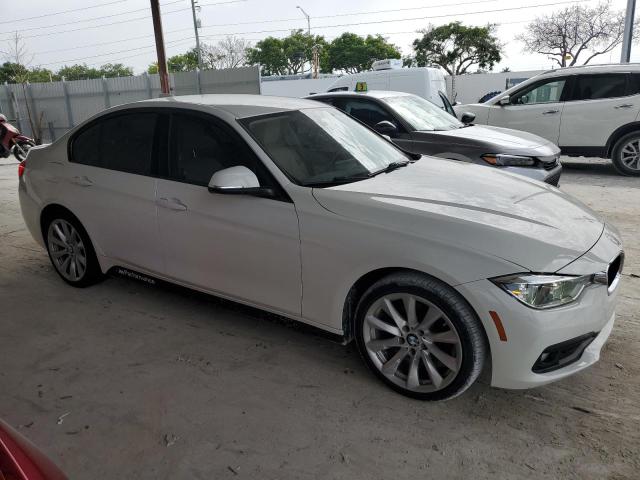 Photo 3 VIN: WBA8E1G5XJNU90685 - BMW 320 I 