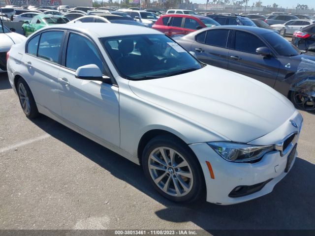 Photo 0 VIN: WBA8E1G5XJNU91092 - BMW 320I 