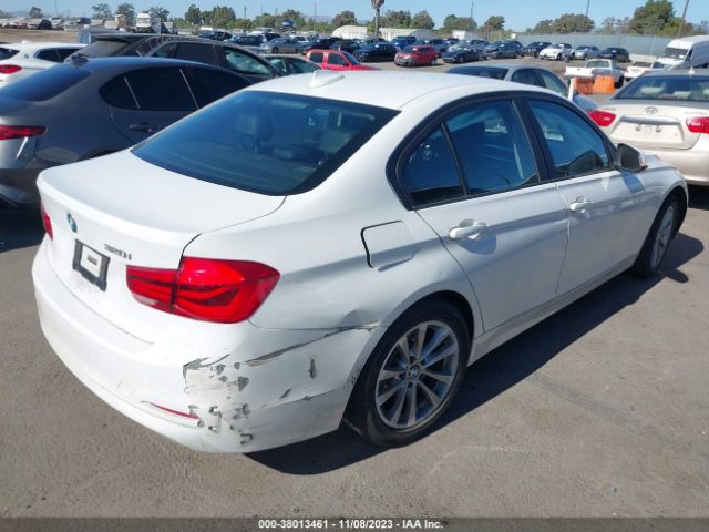 Photo 3 VIN: WBA8E1G5XJNU91092 - BMW 320I 