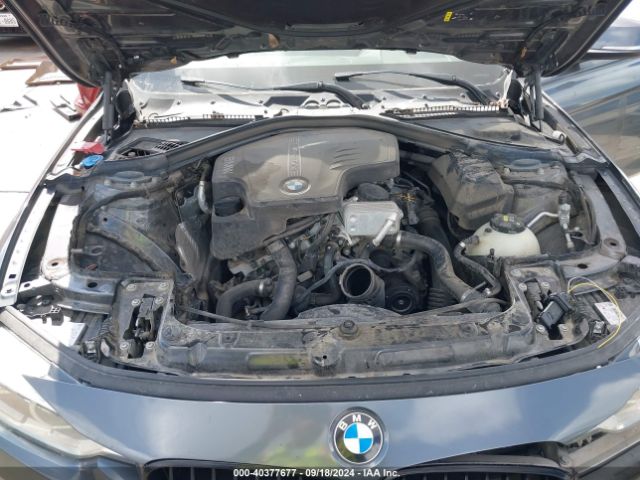 Photo 9 VIN: WBA8E1G5XJNU92808 - BMW 320I 