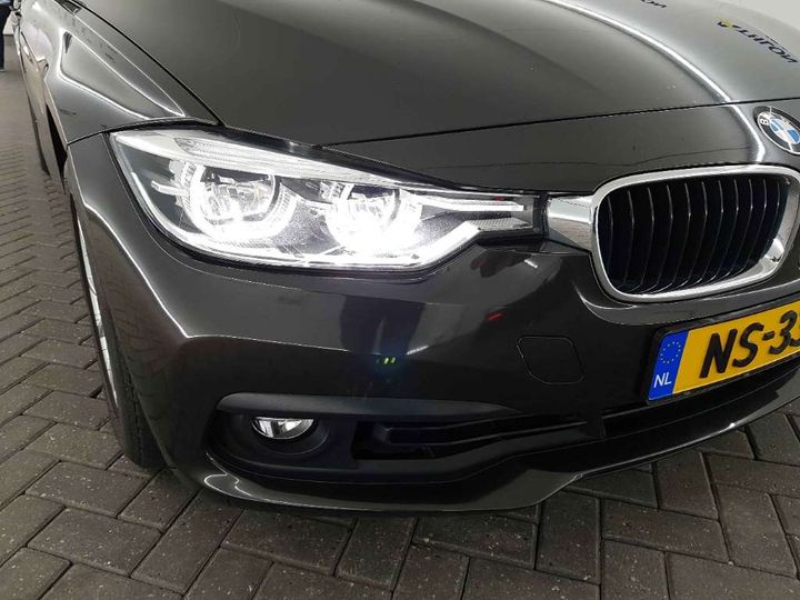 Photo 12 VIN: WBA8E31000A048447 - BMW 3 SERIE SEDAN 