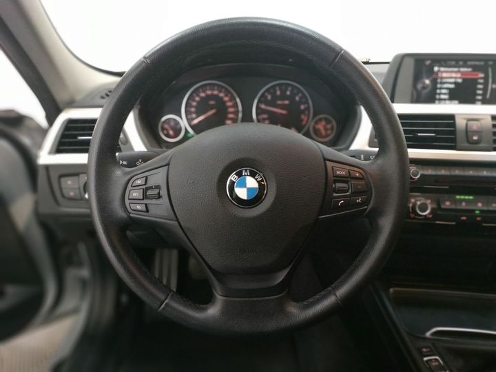 Photo 22 VIN: WBA8E31000K495757 - BMW SERIE 3 