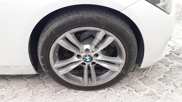 Photo 30 VIN: WBA8E3104GK493133 - BMW 318I 