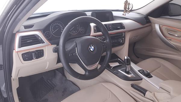 Photo 11 VIN: WBA8E3104HK792297 - BMW 318I 