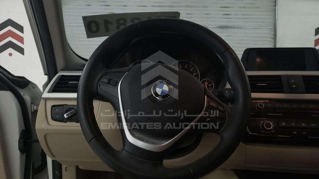 Photo 13 VIN: WBA8E3107HK791581 - BMW 318I 