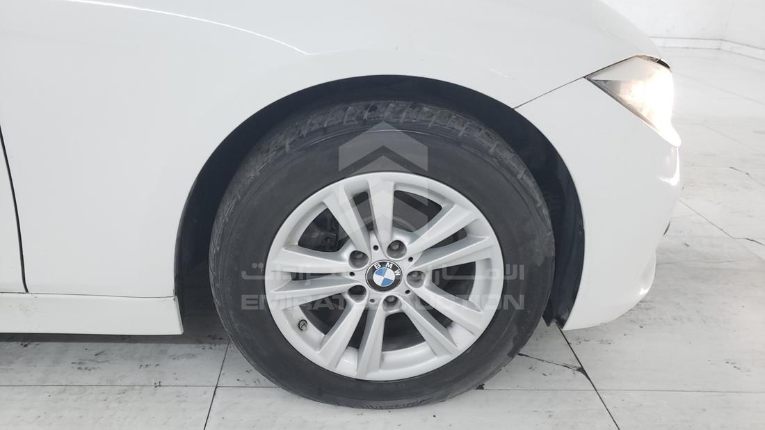 Photo 27 VIN: WBA8E3107HK791581 - BMW 318I 