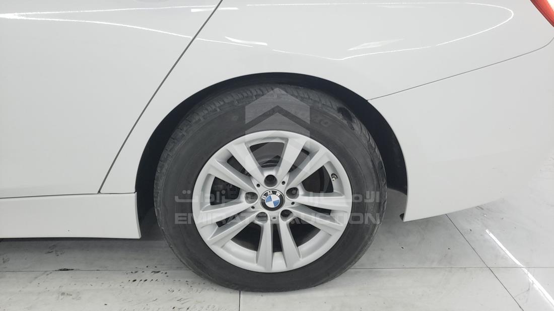 Photo 29 VIN: WBA8E3107HK791581 - BMW 318I 