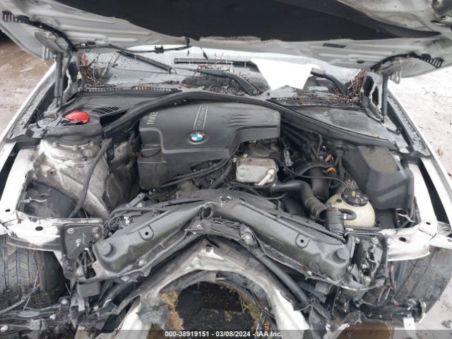 Photo 9 VIN: WBA8E3C52GK501755 - BMW 328I 