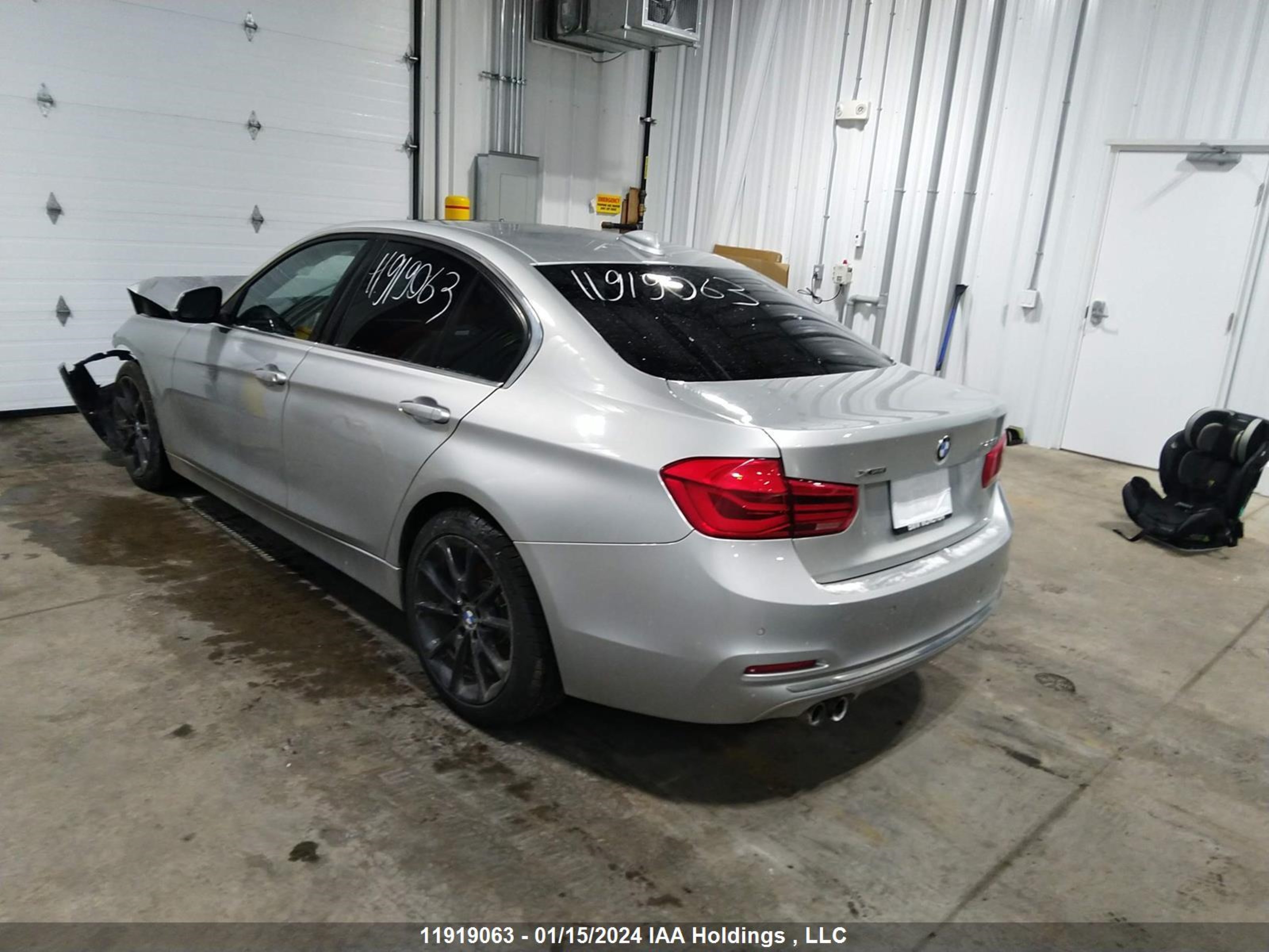 Photo 2 VIN: WBA8E3C55GK502883 - BMW 3ER 