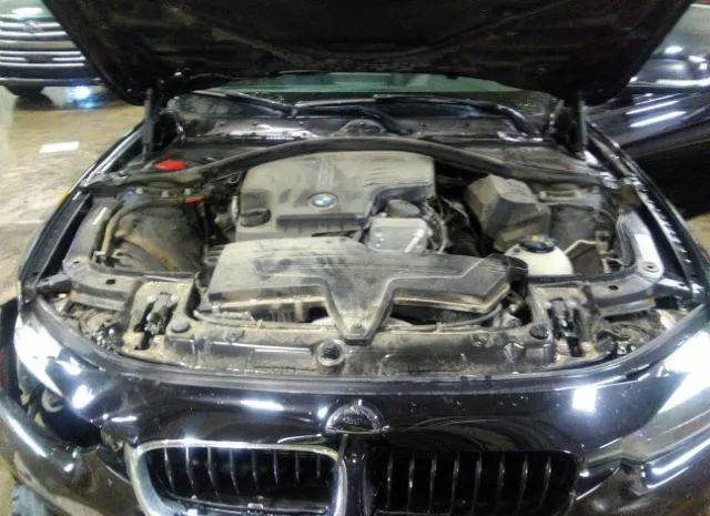 Photo 9 VIN: WBA8E3G52GNT26111 - BMW 328I 