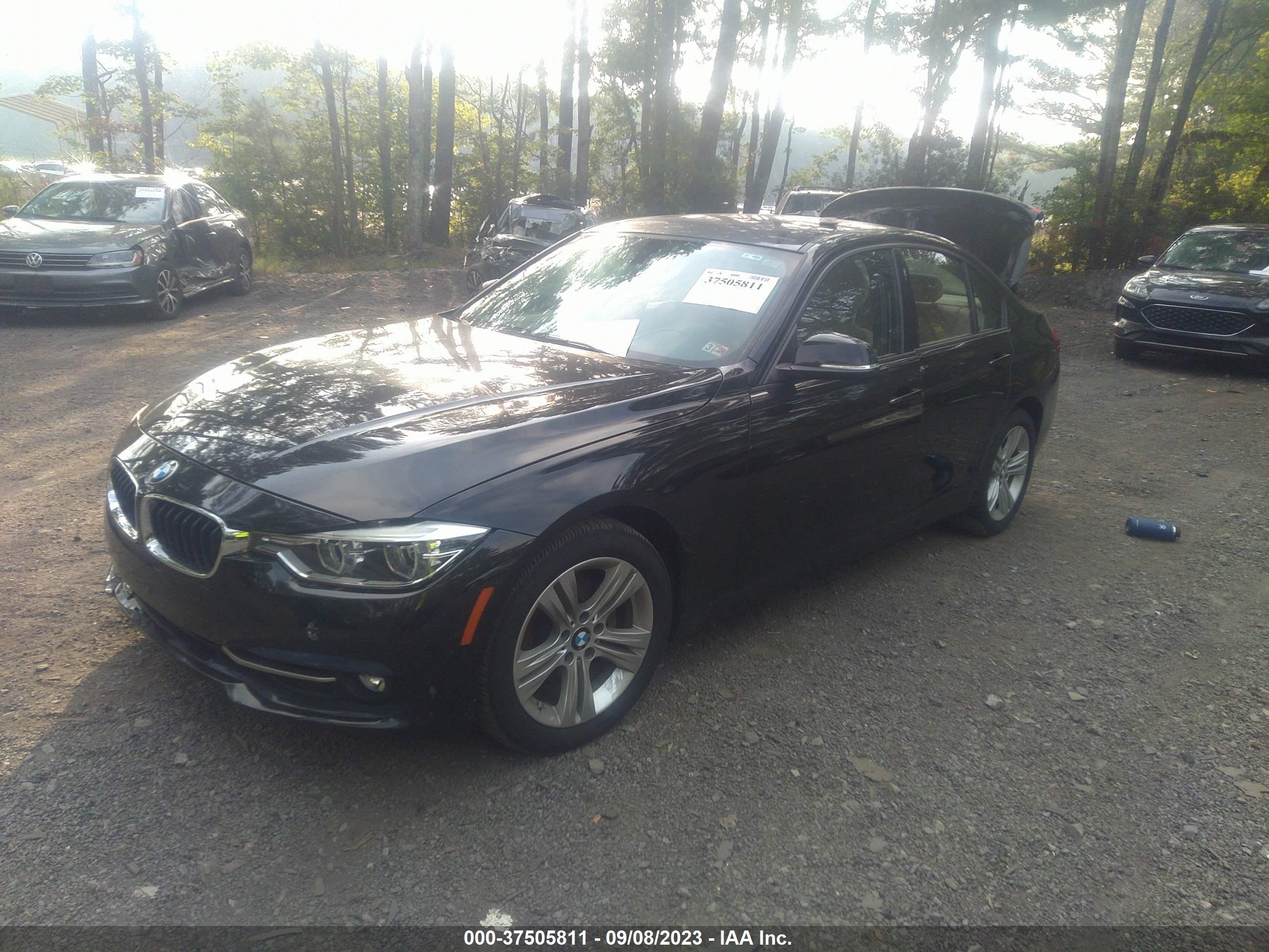 Photo 1 VIN: WBA8E3G52GNU01499 - BMW 3ER 