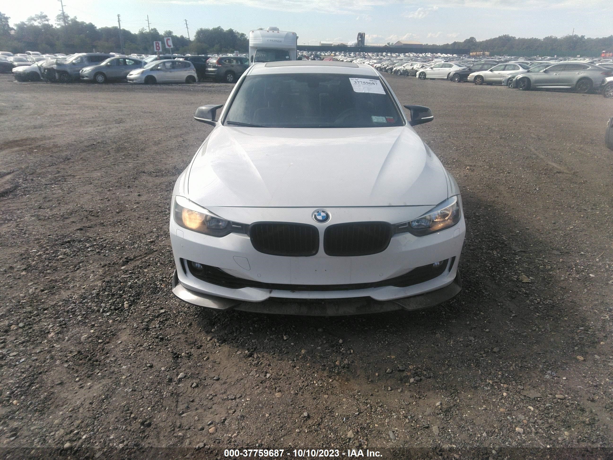 Photo 12 VIN: WBA8E3G53GNU01592 - BMW 3ER 