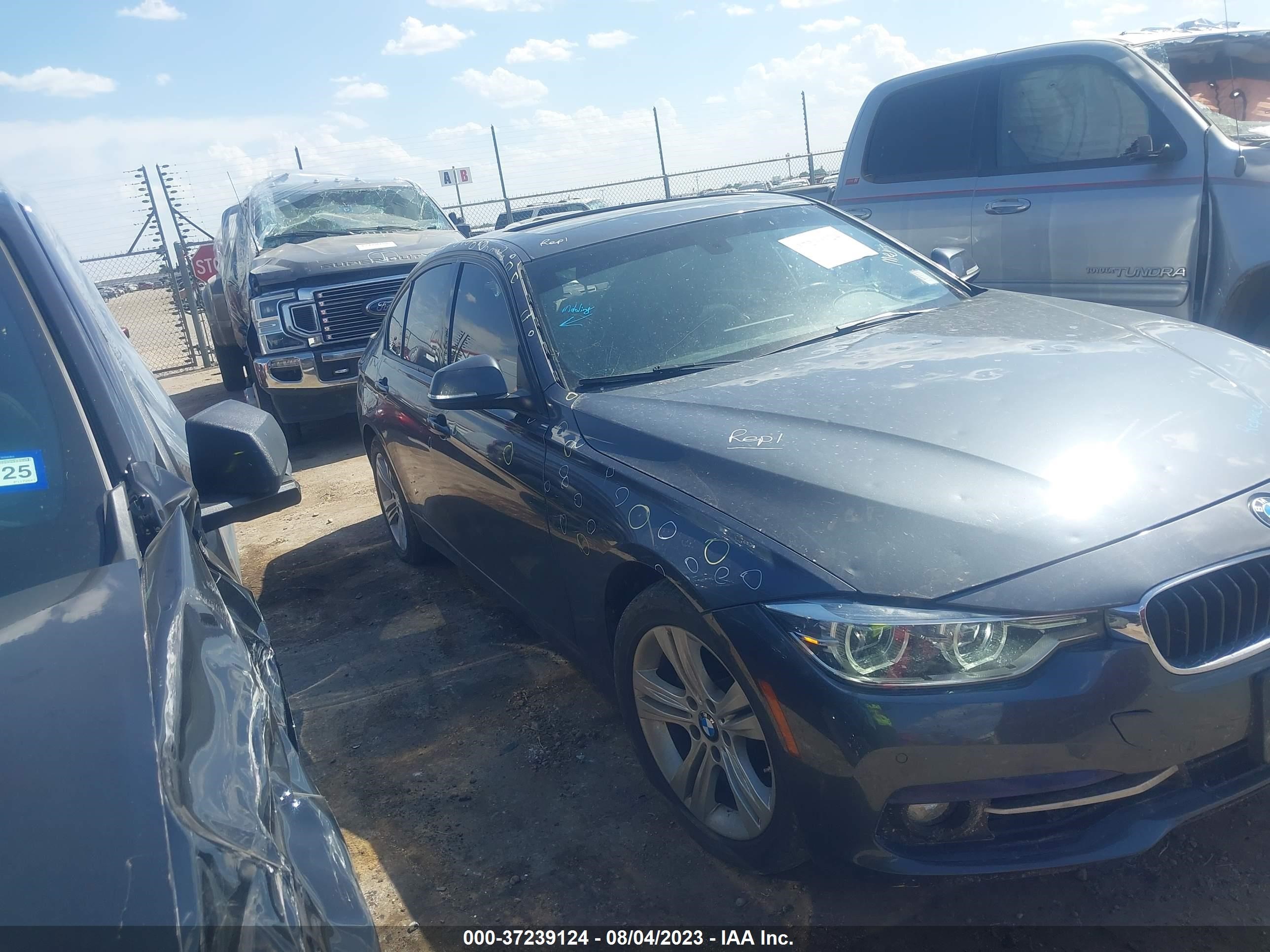 Photo 0 VIN: WBA8E3G54GNU04954 - BMW 3ER 