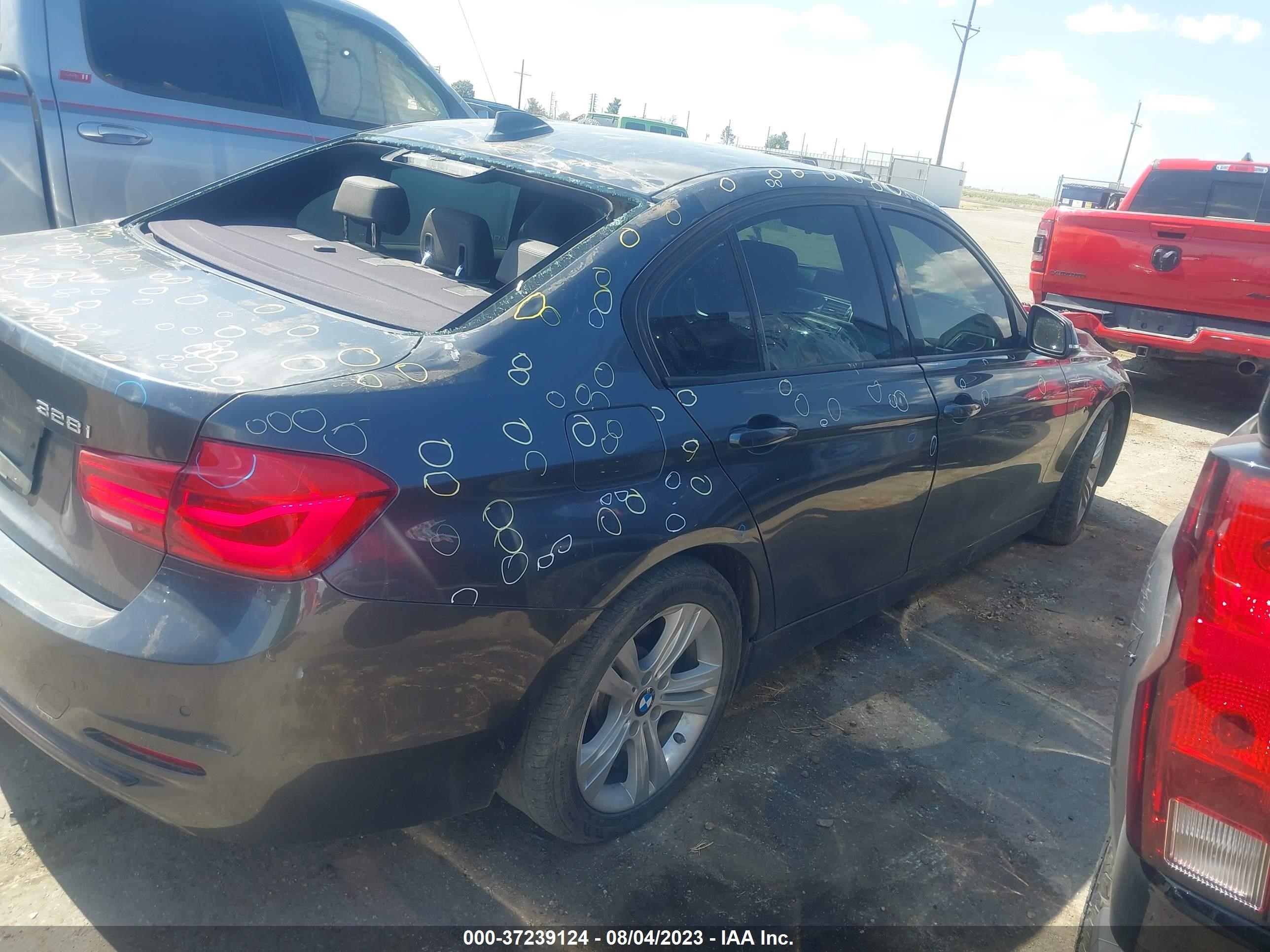 Photo 12 VIN: WBA8E3G54GNU04954 - BMW 3ER 